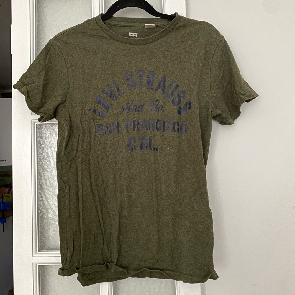 Levi's Graphic Tshirt